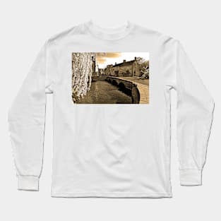 Bourton on the Water Cotswolds England UK Long Sleeve T-Shirt